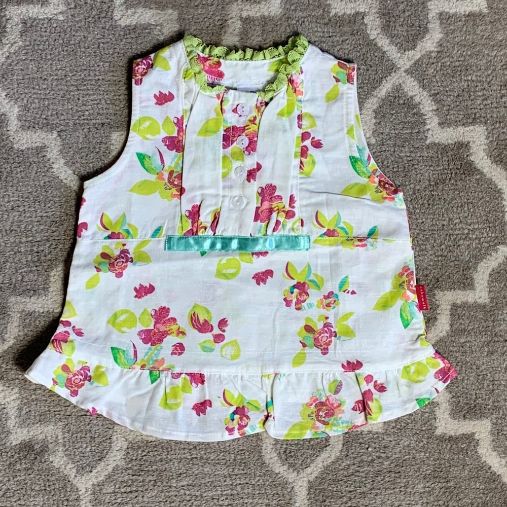 NWT Euro Cakewalk blouse top